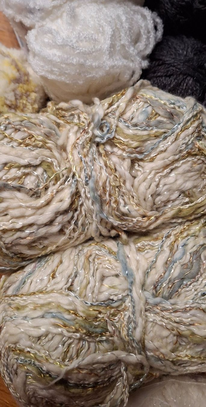 Lana: Woll-/Garnpaket 6, ca. 640 g diverse Reste – Usato da Langenthal venduto da Handstrick 6