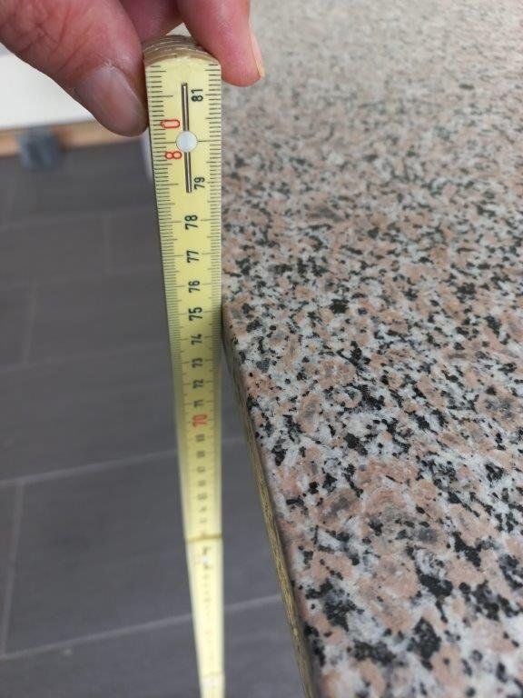 Tavoli: Granittisch mit Granitbänkli und Granitfuss – Usato da Pfäffikon / ZH venduto da Pefkadett 5