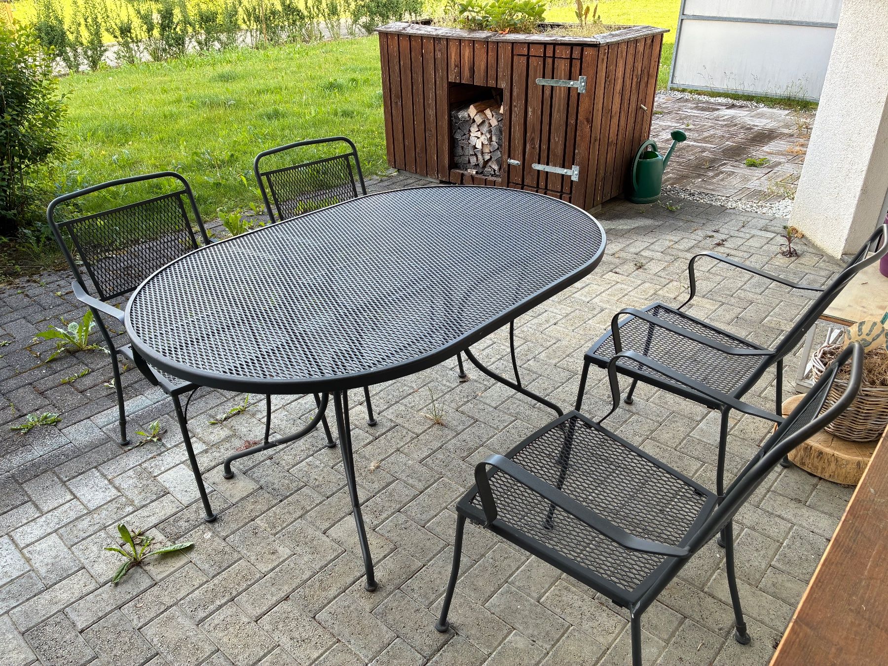 Tischset: Gartentisch mit vier Stühlen – Gebraucht aus Buchs SG von Betti_Goeldi
