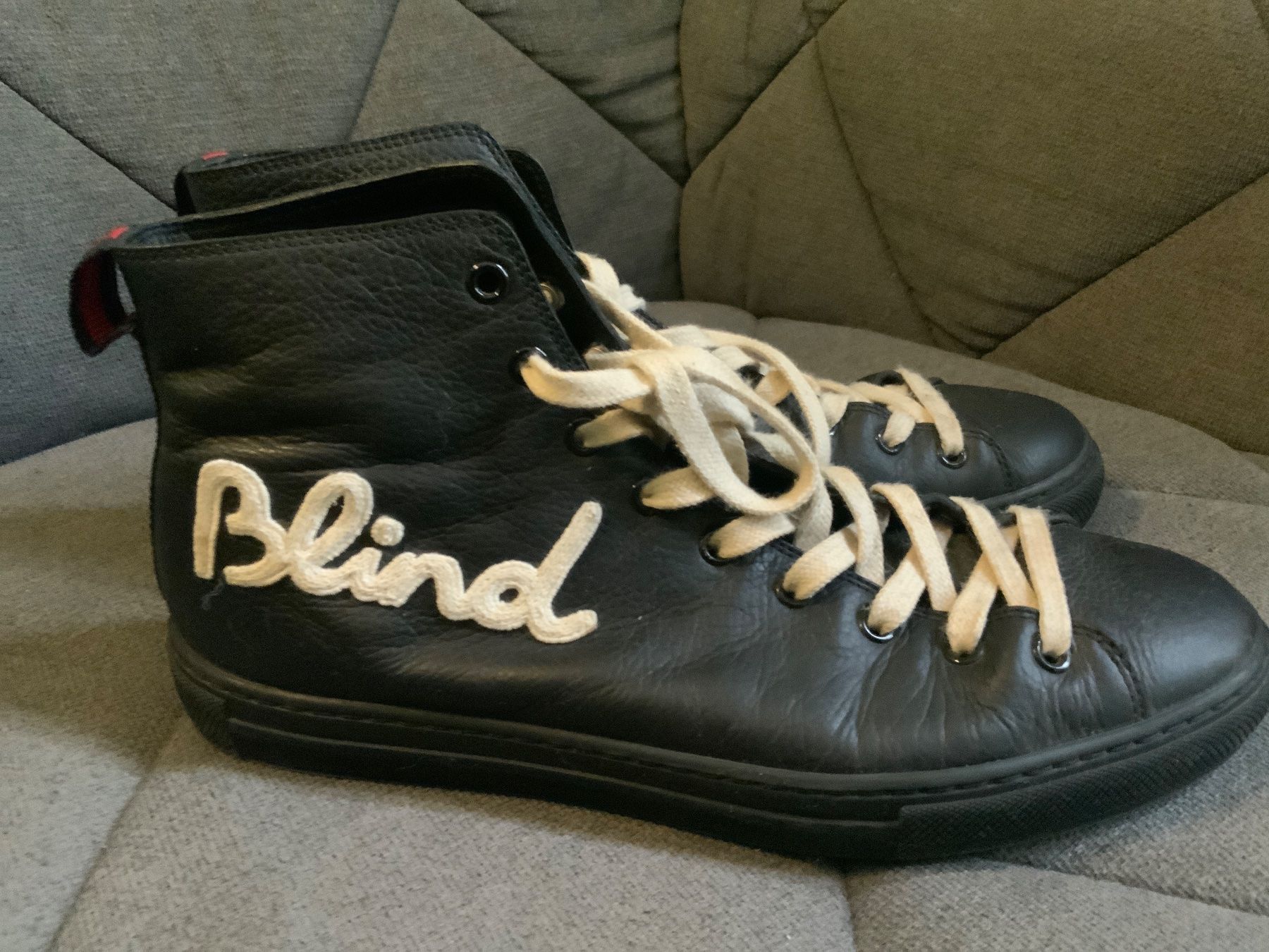 Chaussures hommes: Gucci Blind for Love Sneaker Gr. 41 – D'occasion à Allschwil par GrenzWert 1