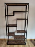 Neuwertiges Regal im Industrial Design