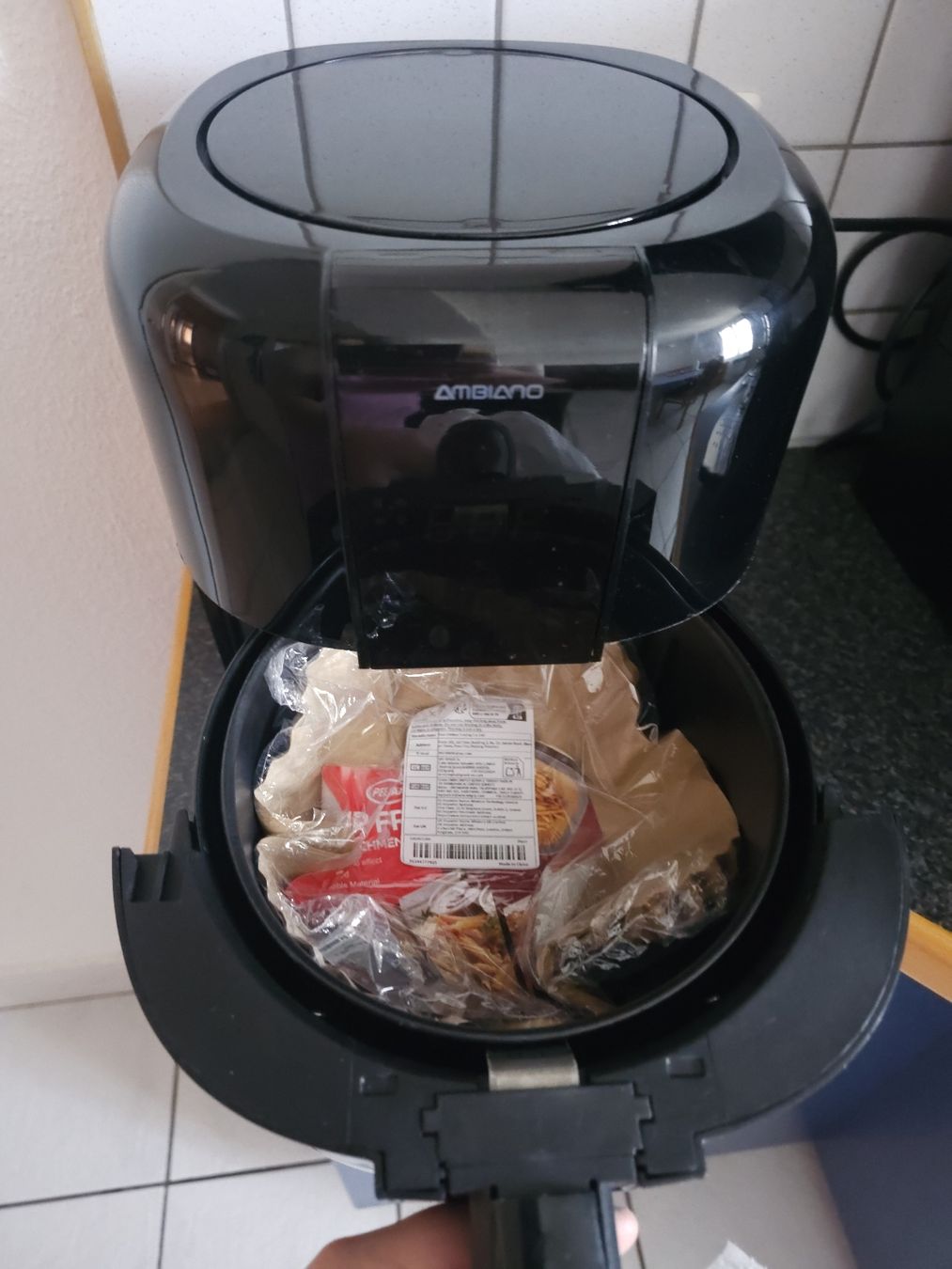 Komplettküchen: Air Fryer – Gebraucht aus Wauwil von bos_p6d2 2