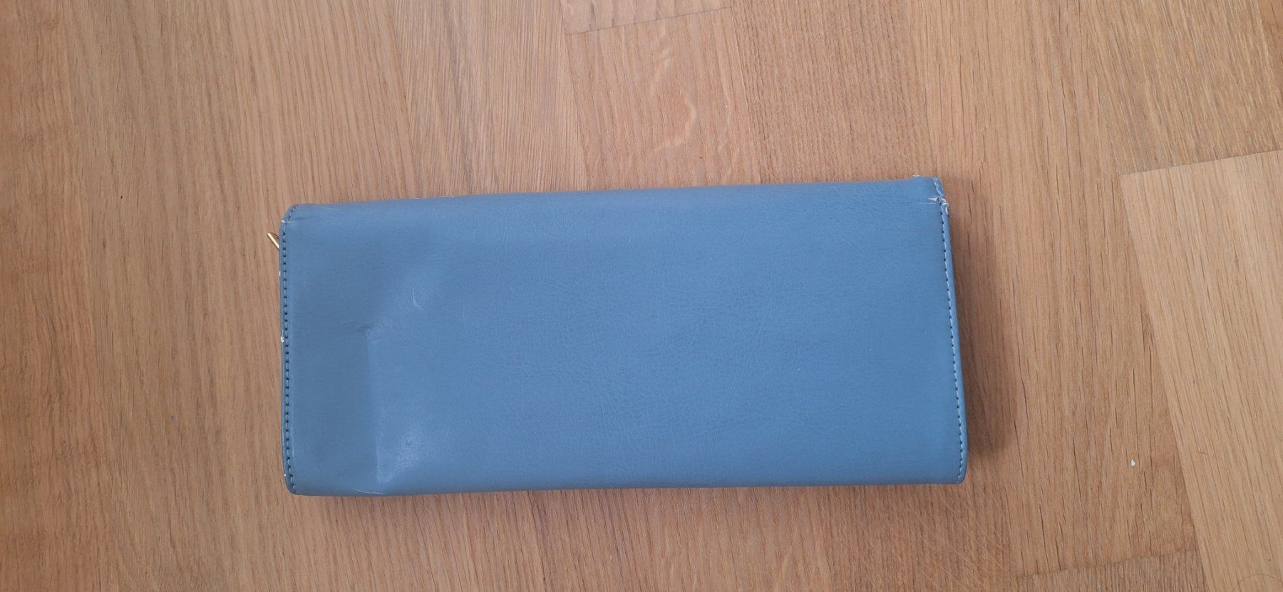 Armani Borse da donna: Armani Clutch/Geldbörse hellblau – Usato da Luzern venduto da larissa_n 1