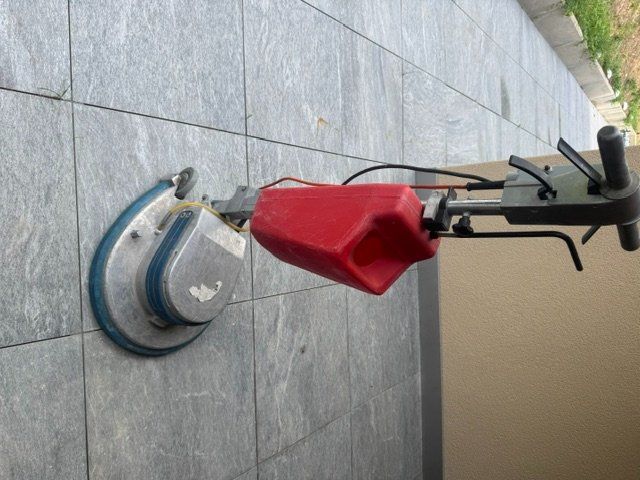 Tutte le macchine: Einscheibenmaschine – Usato da Walchwil venduto da 999999999