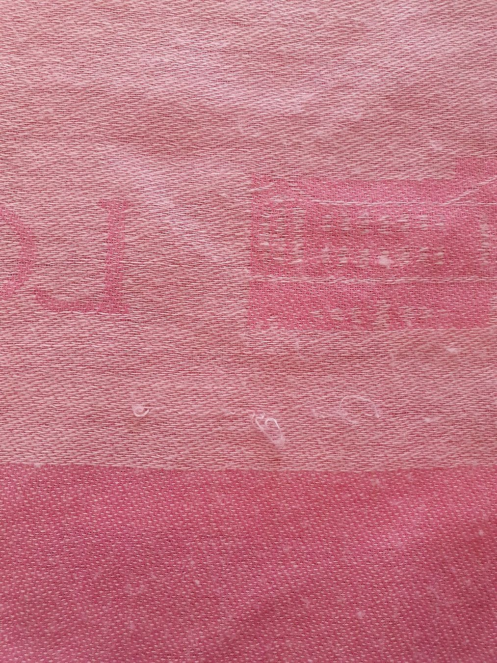 Foulard & Sciarpe: Pink London Schal mit Fransen – Usato da Moosseedorf venduto da Sonnenschein.. 3