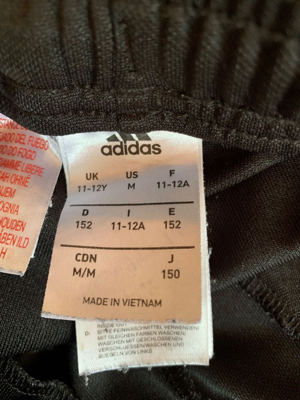 Adidas Pantaloni: ADIDAS Trainerhose Gr. M /Junior 152 / Farbe: Schwarz  Gr – Usato da Interlaken venduto da Bona55 6