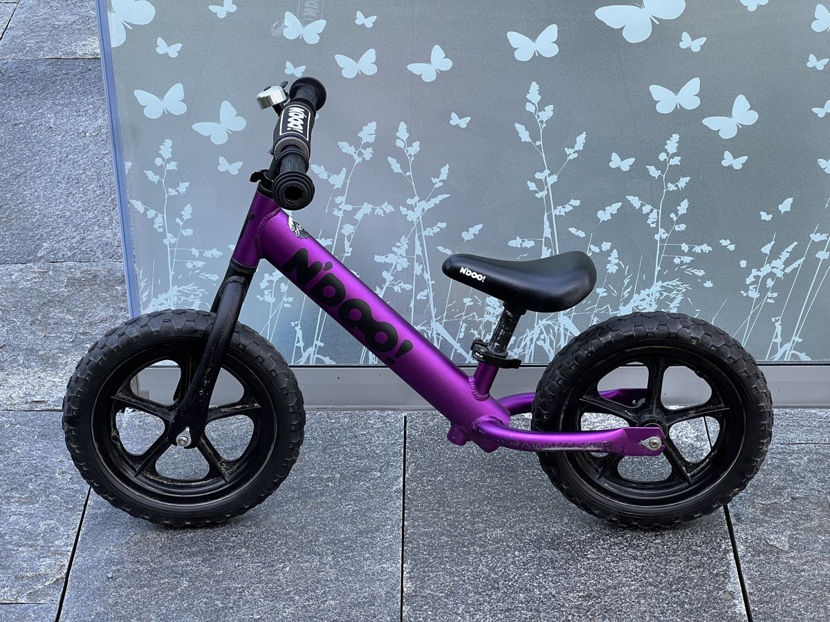 Veicoli per bambini: Laufrad N‘doo Trailwalker violett – Usato da Einsiedeln venduto da Nintu