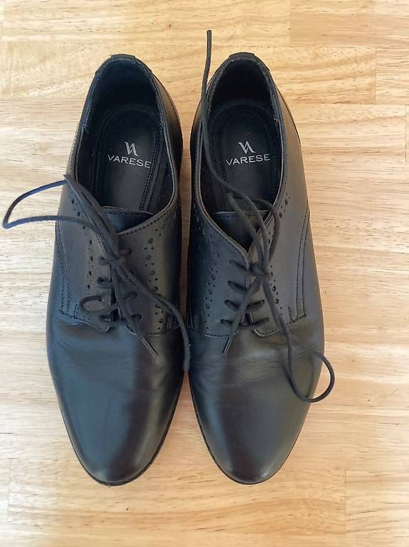 Scarpe da donna: Lederschuhe Varese – Usato da Arlesheim venduto da amazira