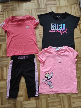 Lot vêtements de sport 128cm