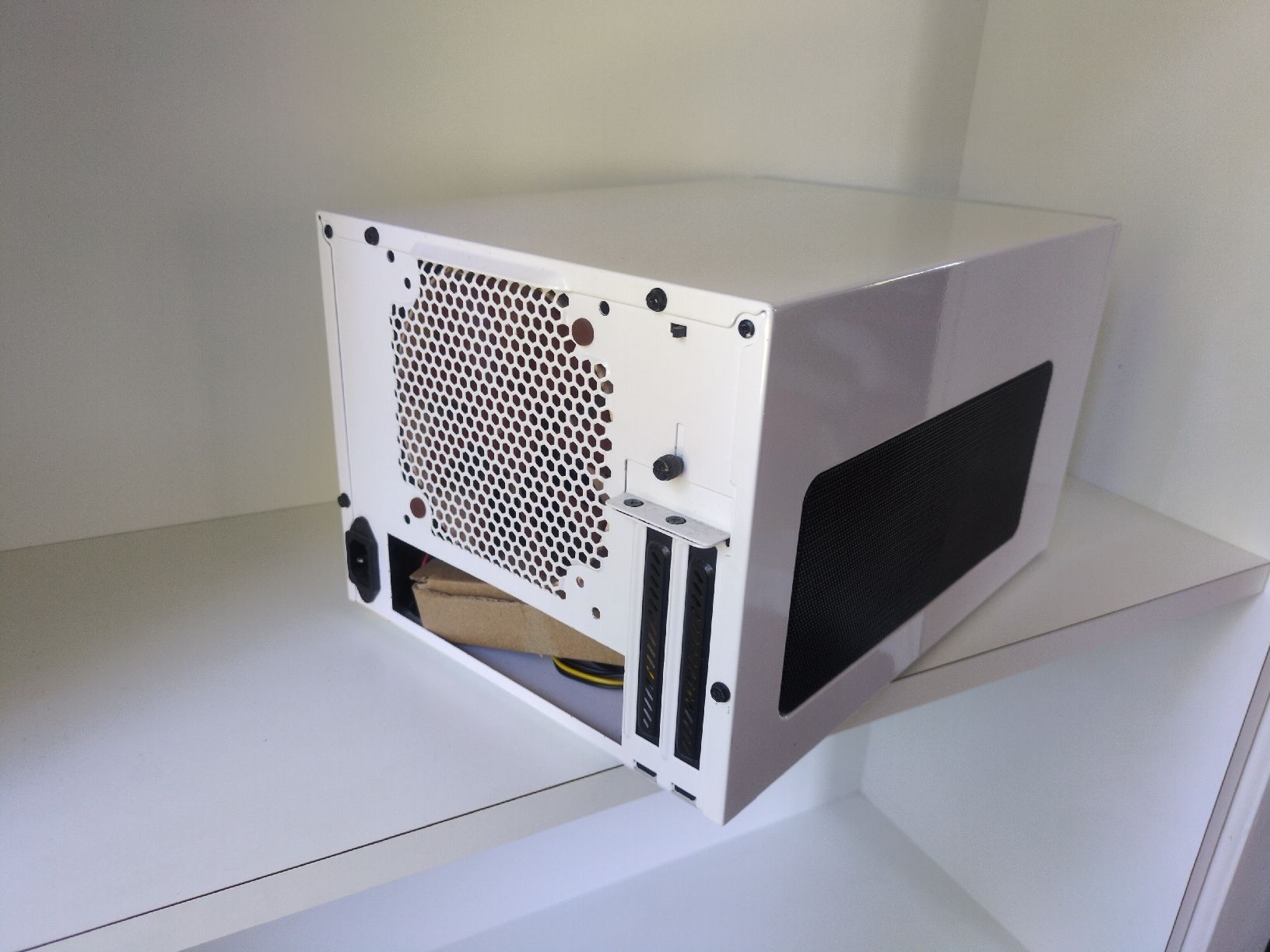Fractal Gehäuse: Fractal Node 304 für Mini-ITX – Gebraucht aus Langenthal von YElektra 2