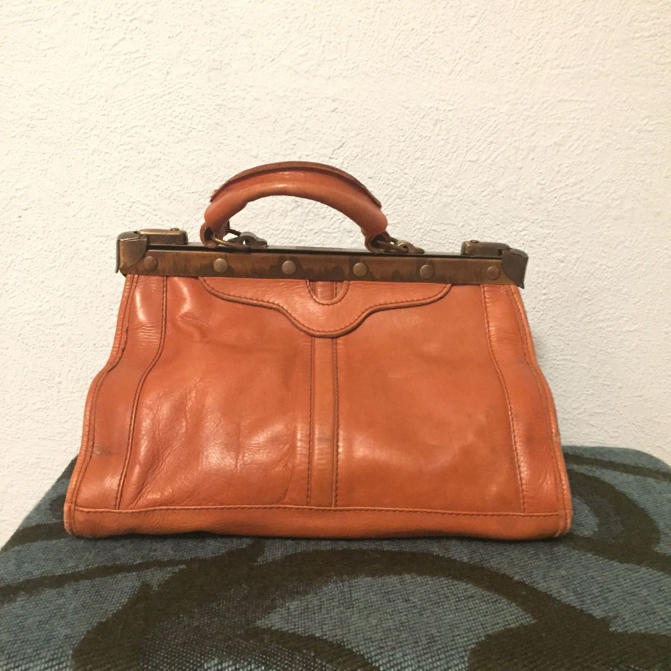 Borse da donna: Sac vintage caramel – Usato da Genève venduto da ct_fqr8