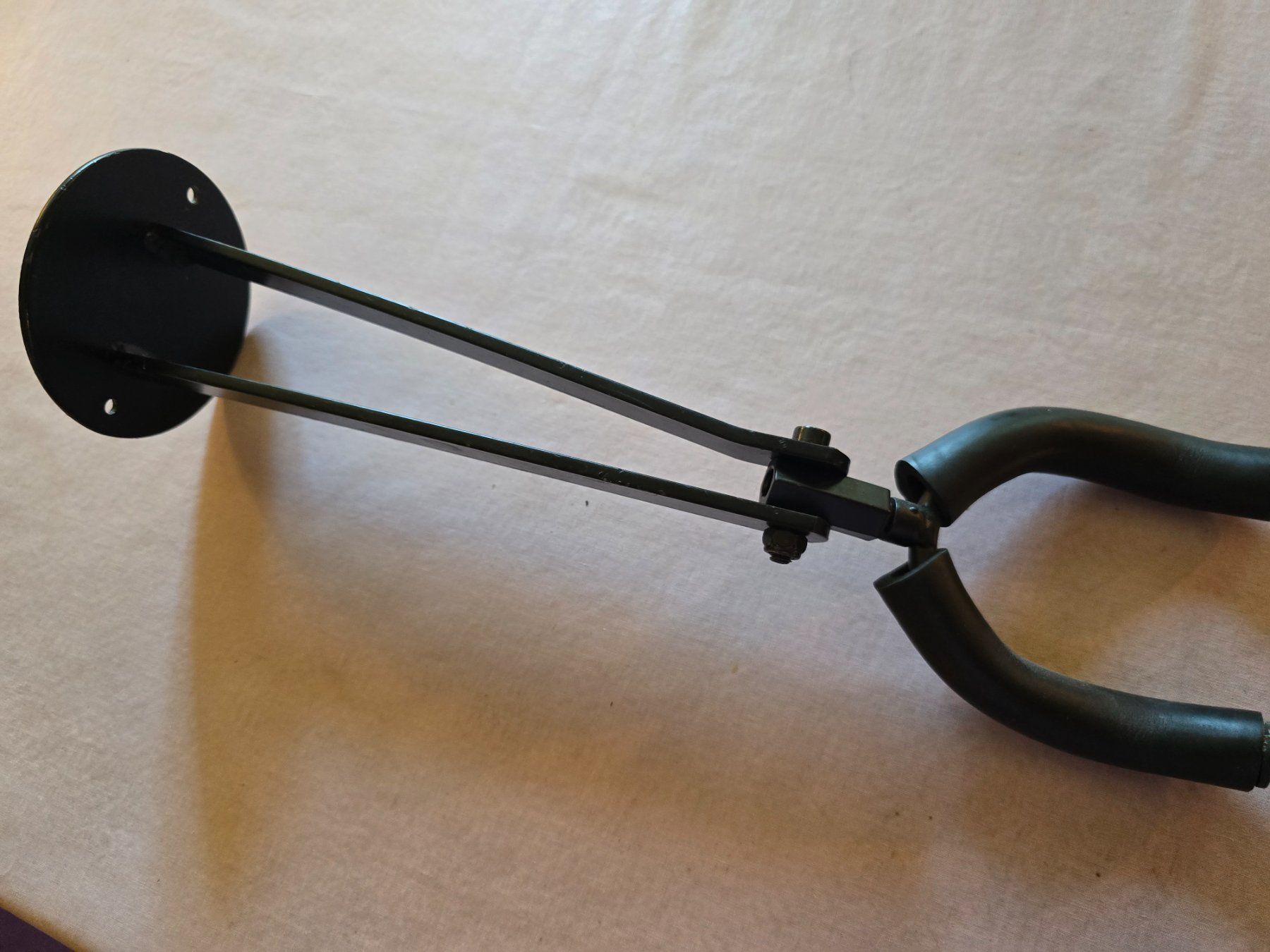 Musikinstrumente: 1 Stk. Gitarren Wandhalter ... – Gebraucht aus Zürich von Antiquedealer 3