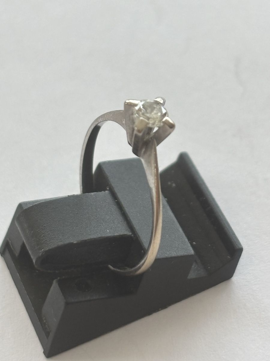 Anelli: Weissgold Ring / Diamant 18Karat – Usato da Langnau am Albis venduto da flusspflege 3