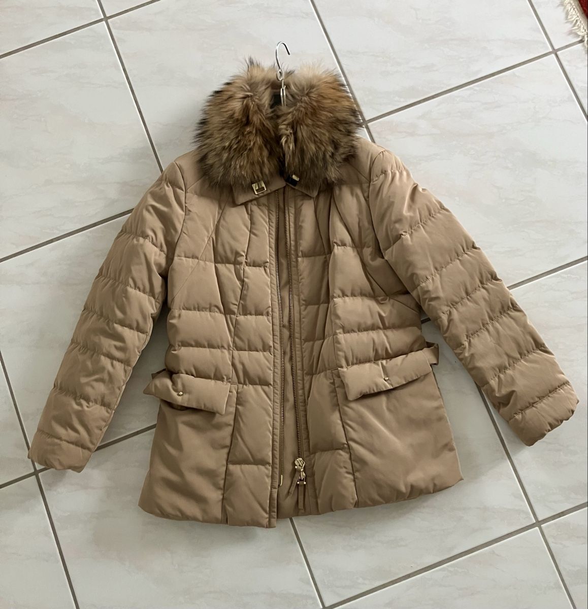 Hugo Boss Giacche: Frauen Daunenjacke Hugo Boss – Nuovo (secondo la descrizione) da Neerach venduto da FarbenundLacke