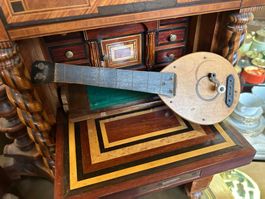 Seltene alte Spieldose in Mandoline um 1870/80 RAR !!!