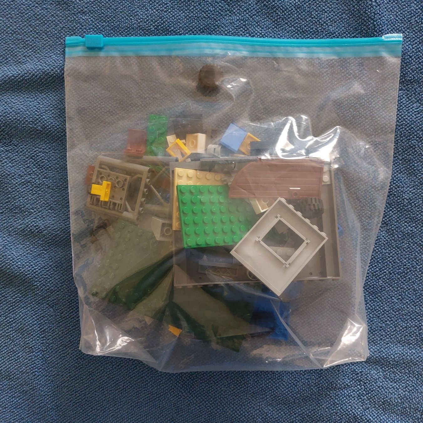 Lego Kit di costruzioni: LEGO 10758 – Usato da Uetikon am See venduto da Peter_von_Lanthen 2