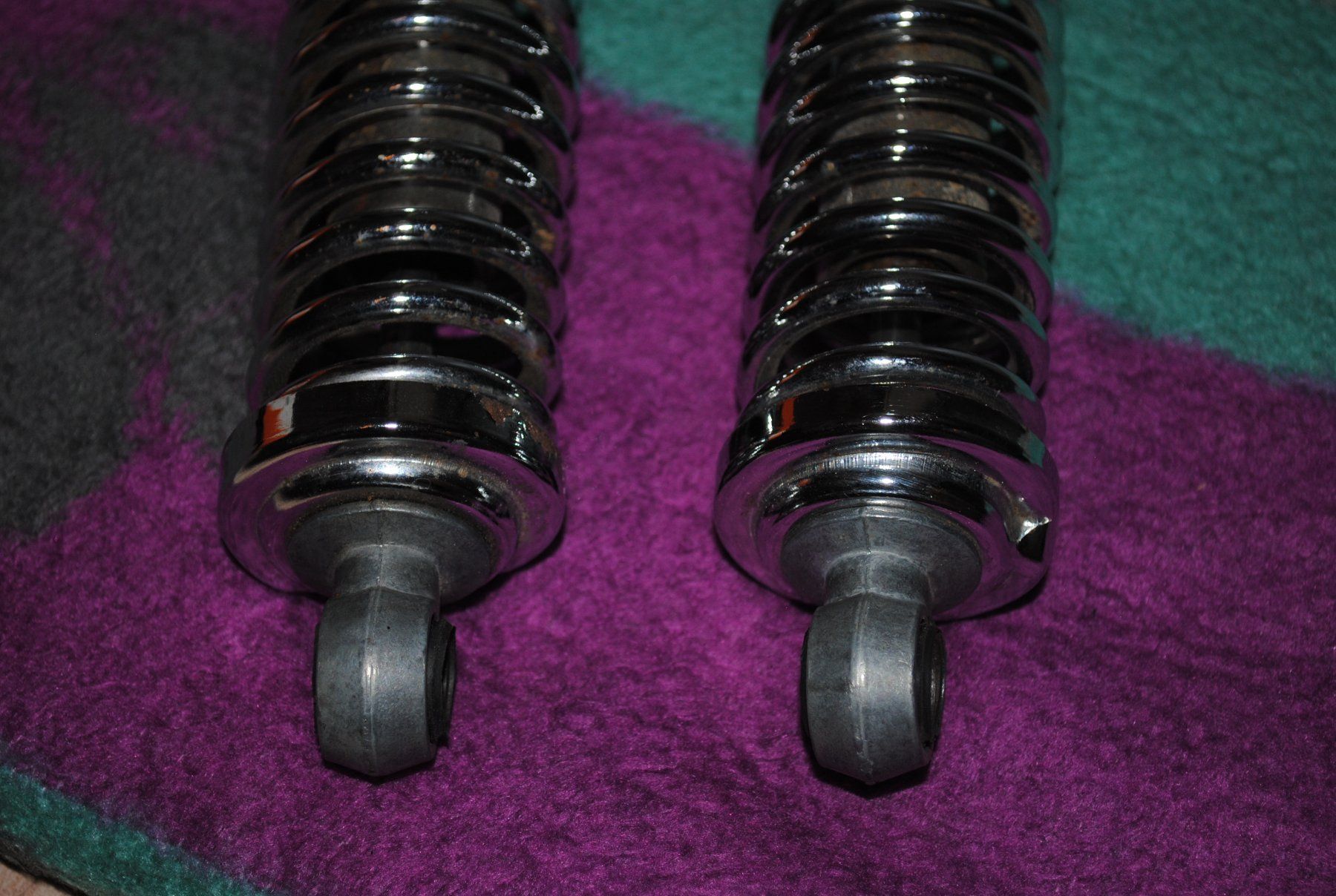 Parti ricambio per ciclomotori: Stossdämpfer verstellbar 320mm – Usato da Subingen venduto da Baergarage 6