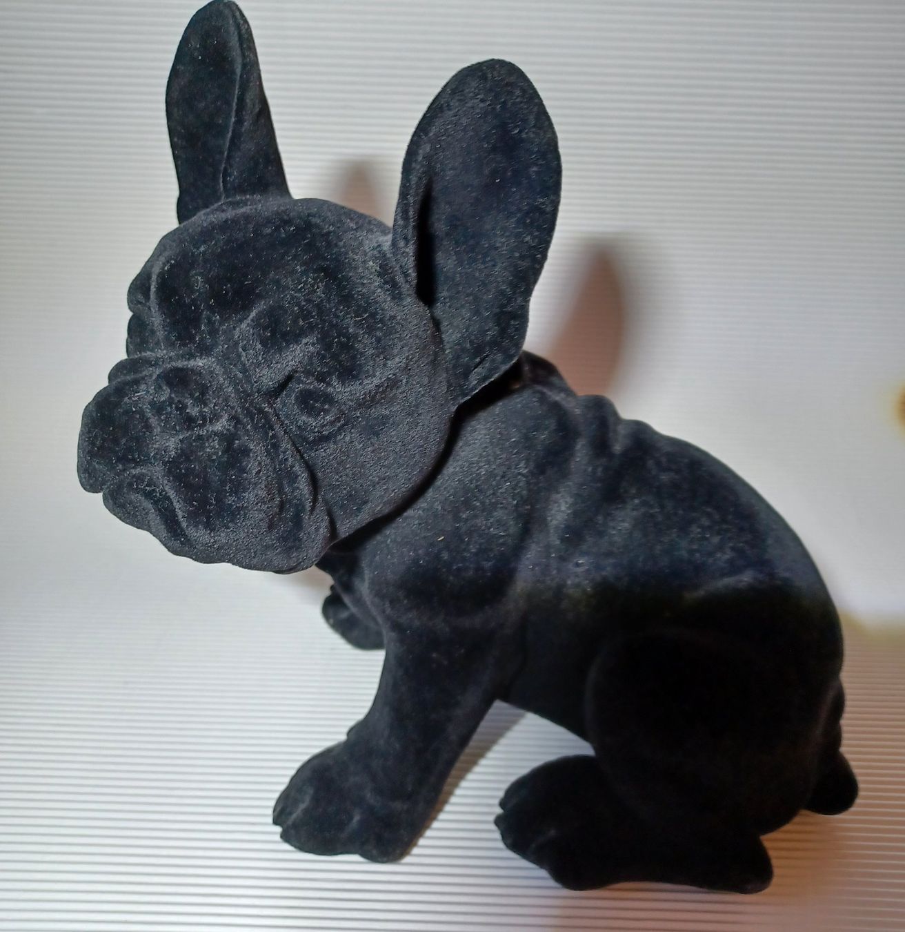 Statuette: MOPS/ Schwarzer Hund aus Samet . – Usato da Zürich venduto da Bellabo 5