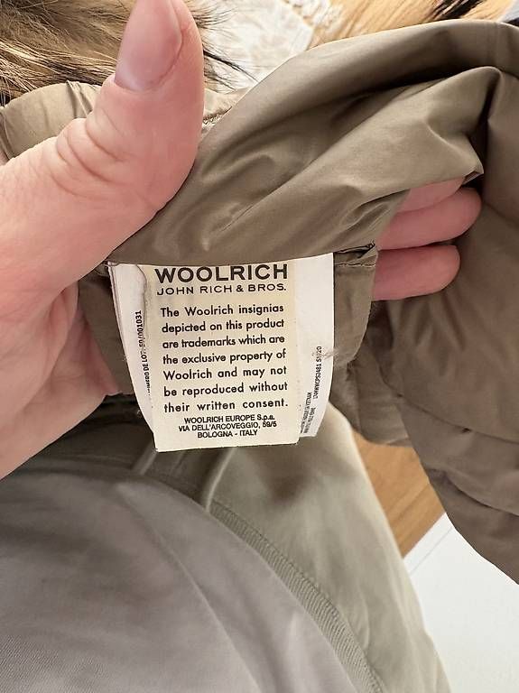 Cappotti: Woolrich Parka – Usato da Niedergösgen venduto da nathy1990 4
