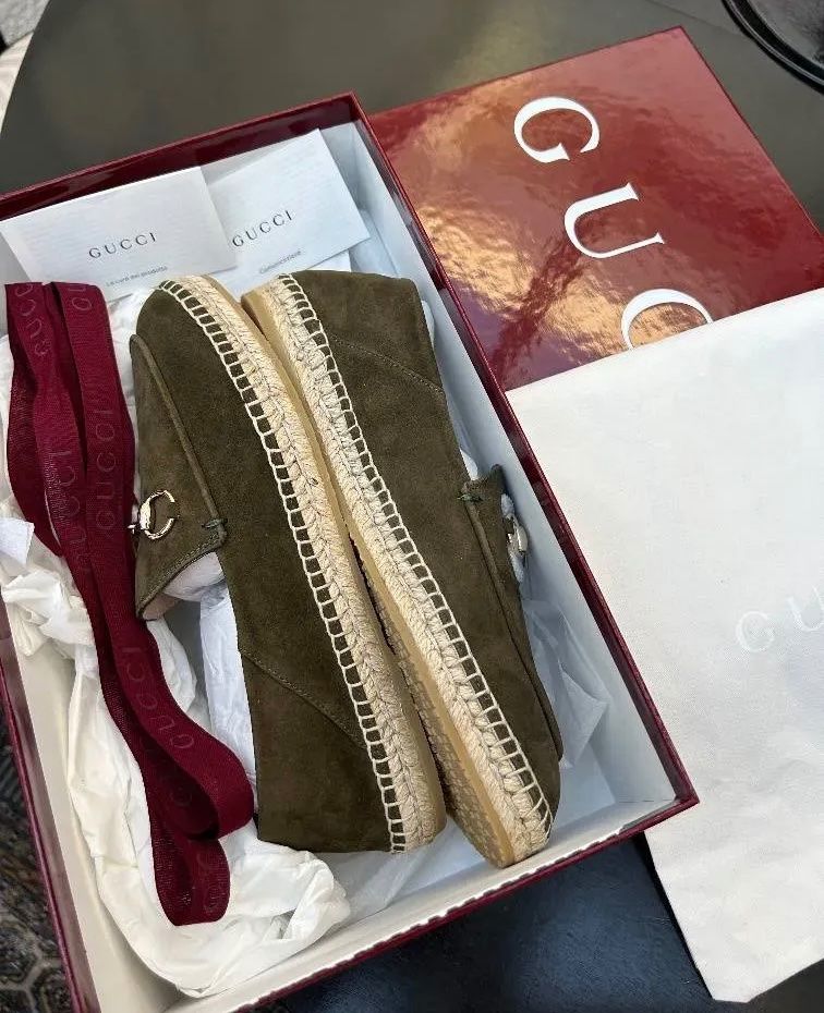 Gucci Scarpe da donna: GUCCI Horsebit Espadrilles, Gr. 37, grün – Nuovo (secondo la descrizione) da Triesen venduto da atos87 2