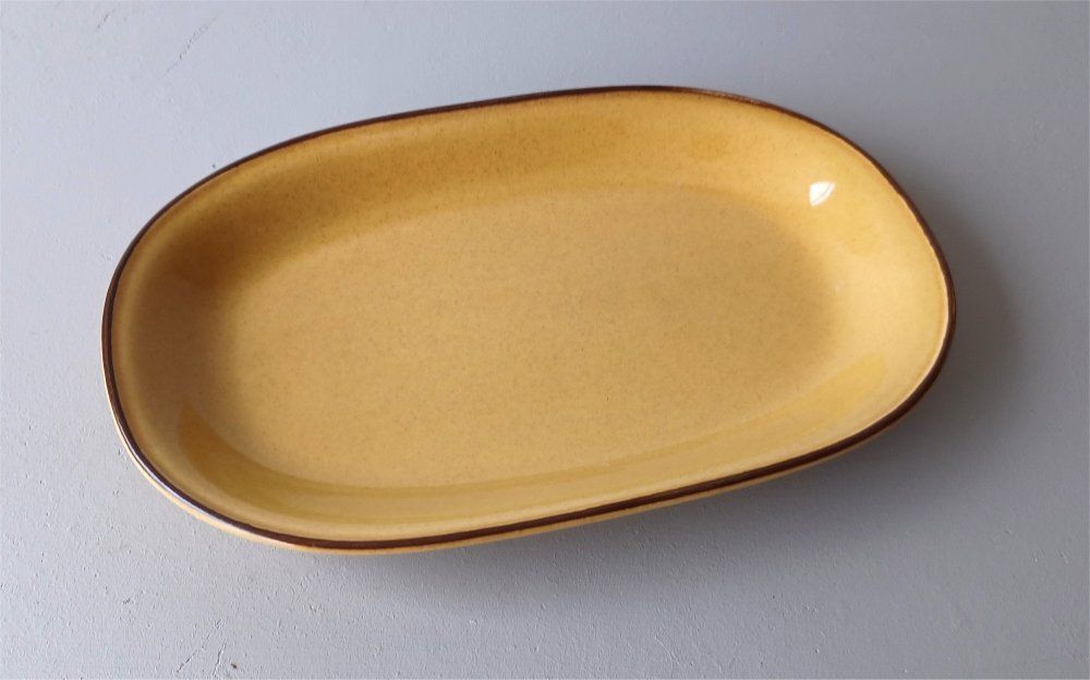 Rössler Piatti di portata: RÖSSLER große Senffarbe Platte 28cm -F12 – Usato da Morges venduto da vimajes12