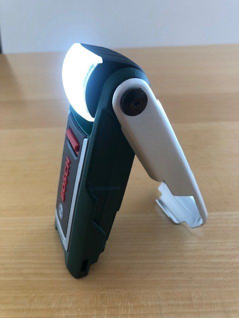 Bosch Lampade: Bosch LED-Leuchte mit Akku Neu – Nuovo e nell'imballaggio originale da Altbüron venduto da zet_pnw5 2