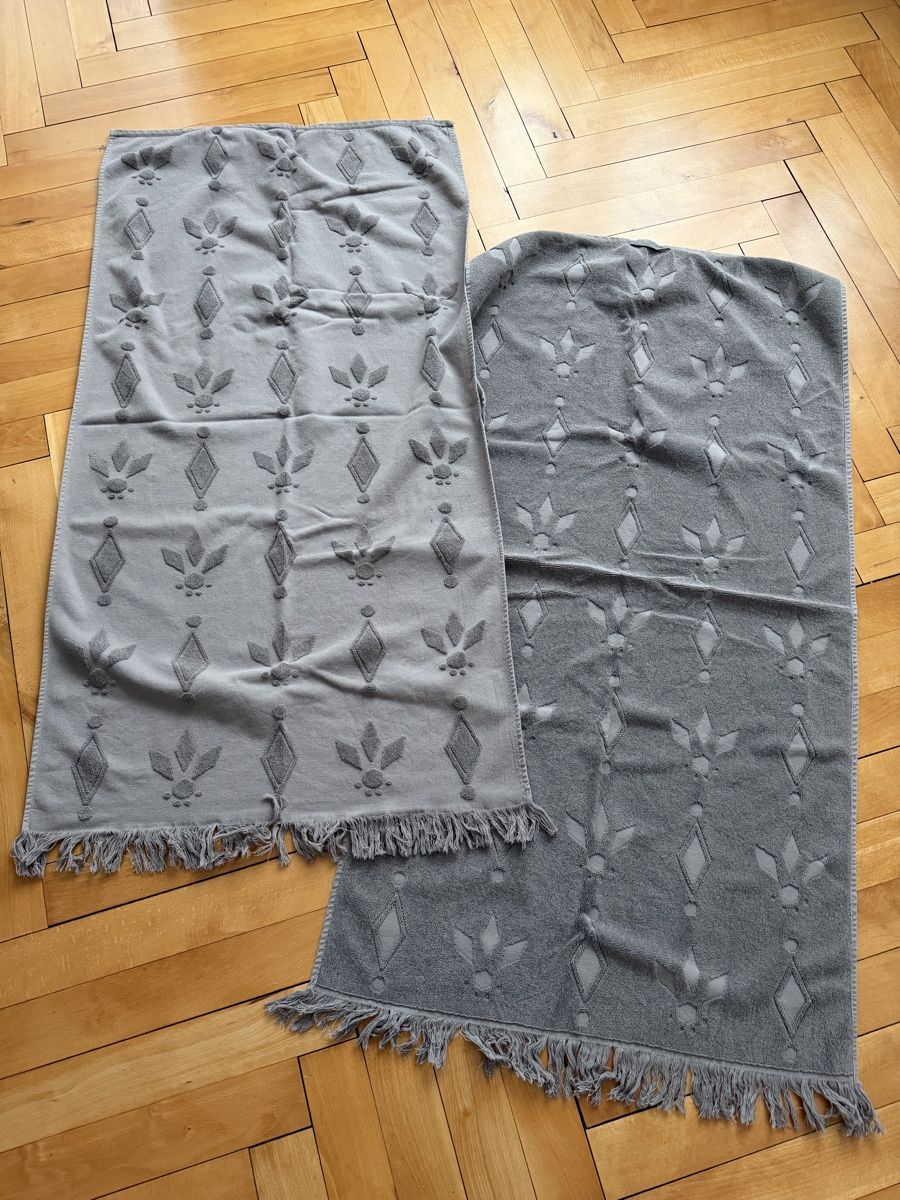 Teli da bagno: Juna Frottée Tücher – Usato da Solothurn venduto da Vintage87