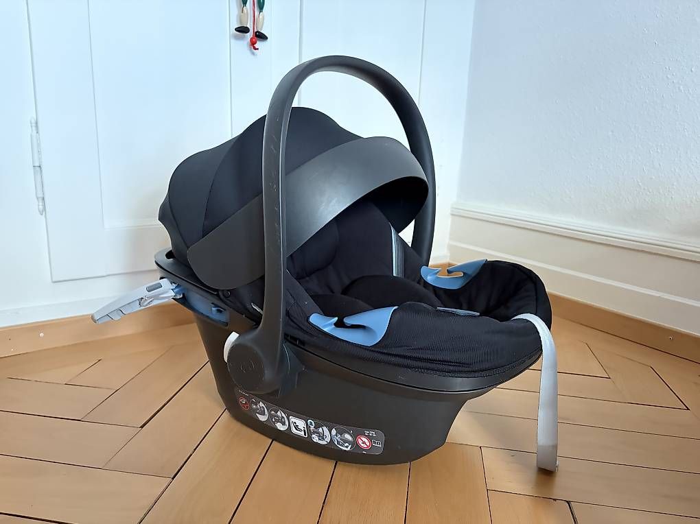 Seggiolini per auto: Cybex Aton M i-size Baby Autositz – Usato da Zürich venduto da pau_25cq 1