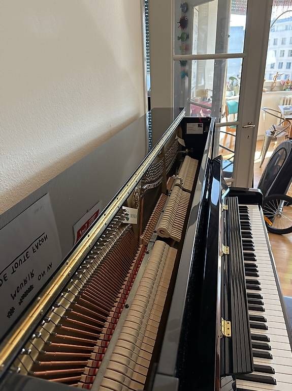 Musikinstrumente: Piano Yamaha – Gebraucht aus Genève von man_jpj9 2