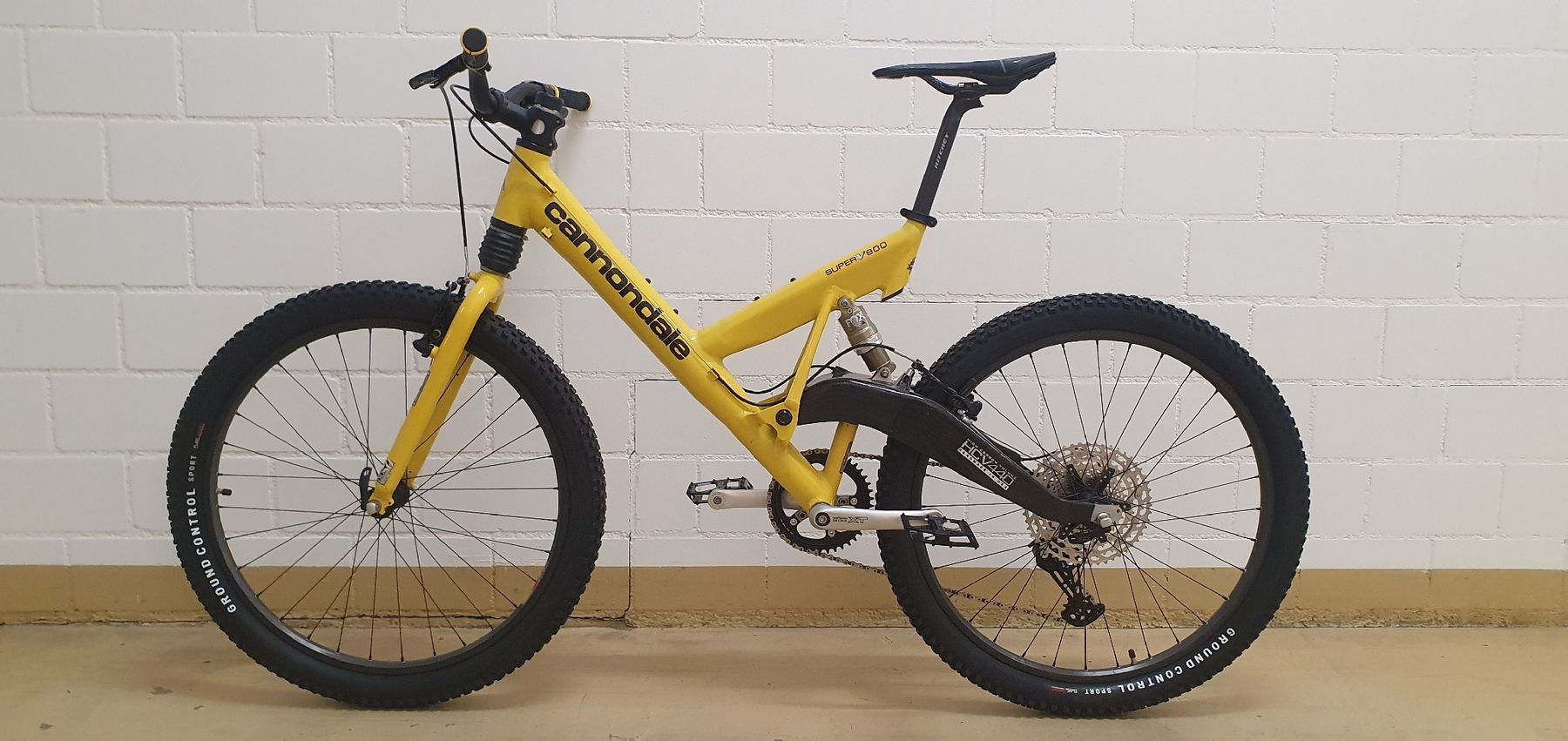 Cannondale Biciclette: cannondale super v900 – Usato da Steinmaur venduto da Si.to 3