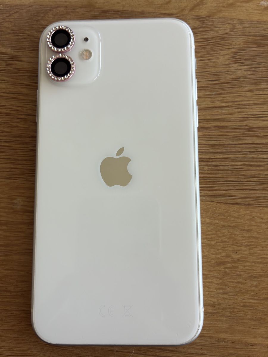 Apple Telefoni cellulari / Smartphones: Iphone 11 weiss 128GB – Usato da Le Crêt-près-Semsales venduto da Starbucks_Lady 1