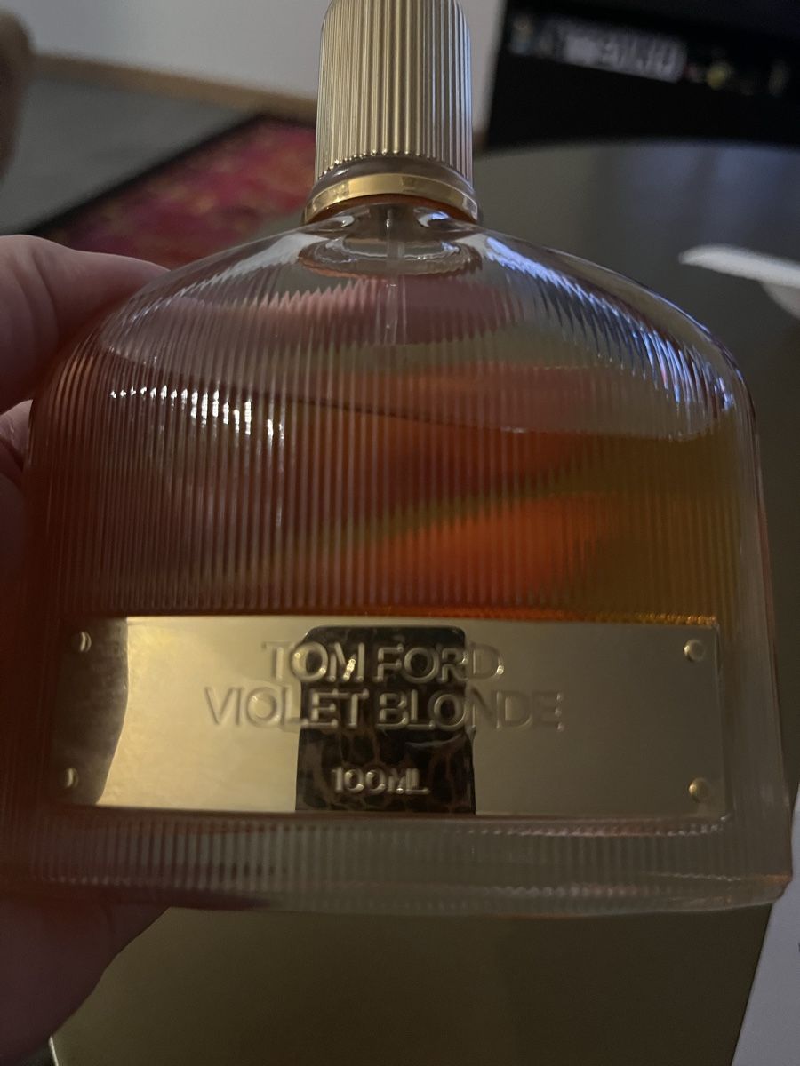 Tom Ford Profumi & Eau de Toilette: Tom Ford Violet Blonde 100ml eau de parfum – Usato da Zürich venduto da aaaaaaaaa00