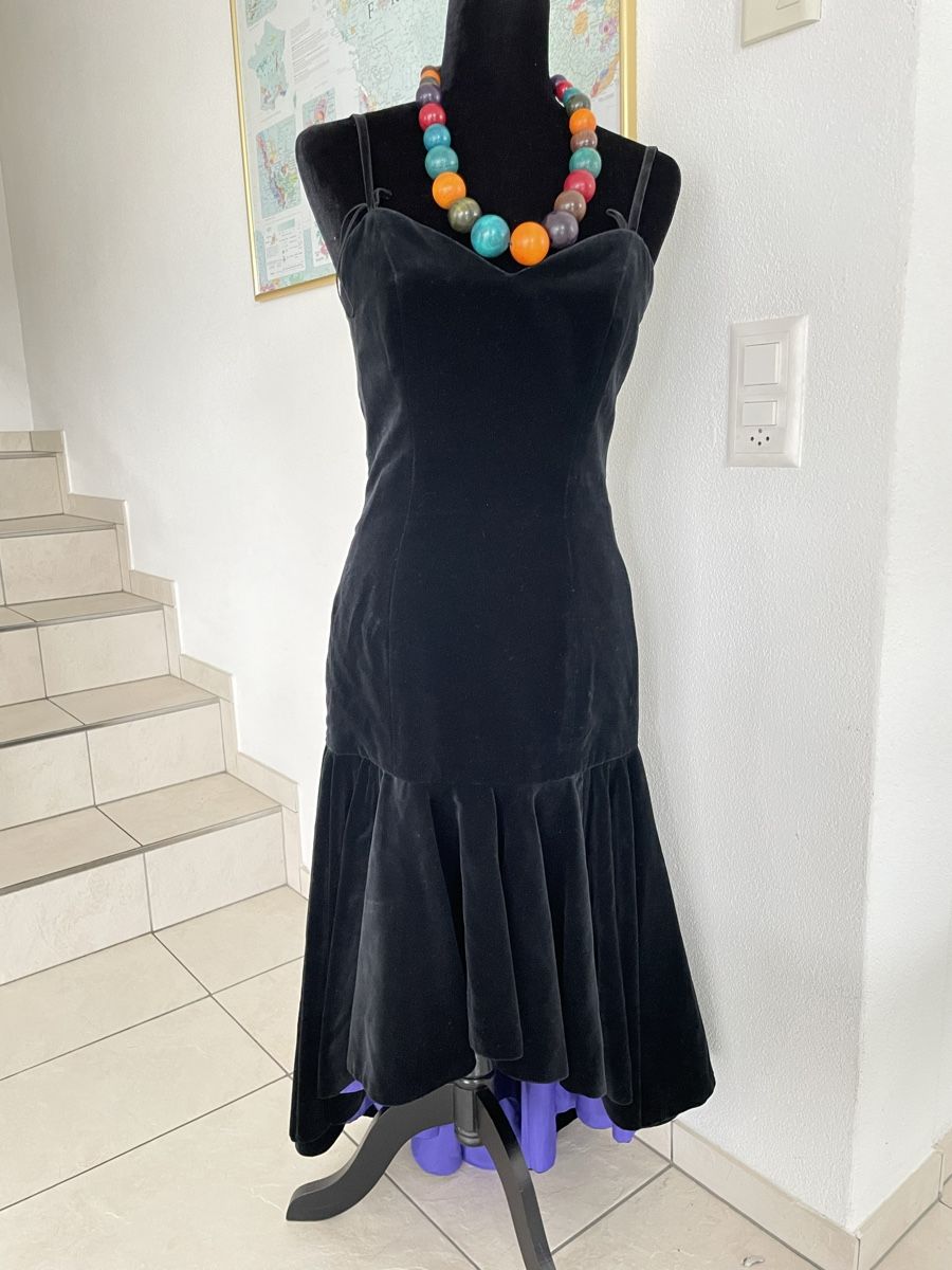 Vestiti: Schöne Kleid aus Verlour – Usato da Richterswil venduto da Prangins9 7