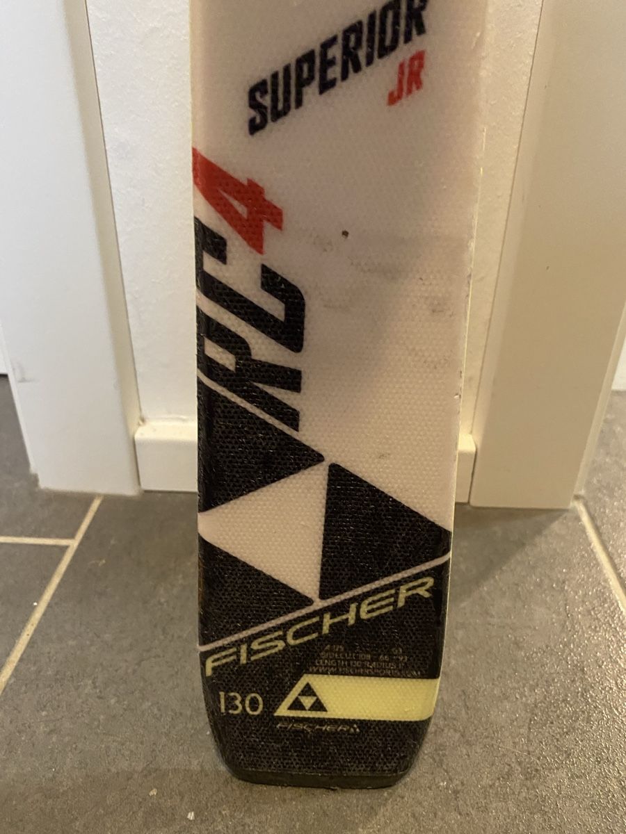 Fischer Sci: Fischer Ski RC4 JR 130cm – Usato da Reutigen venduto da Hodler2 2
