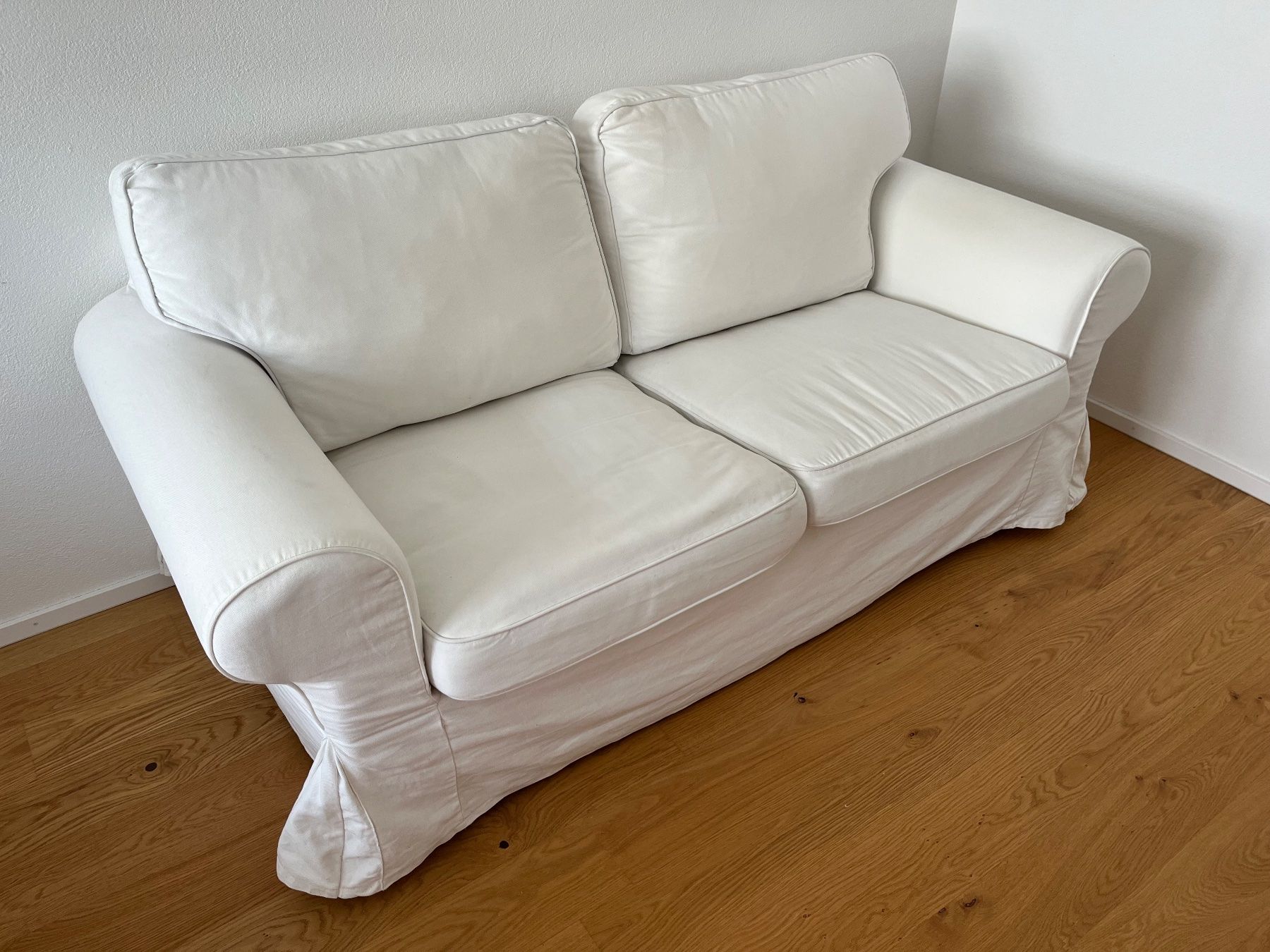Sofas: 2er-Sofa EKTORP IKEA super bequem – Gebraucht aus Niederwangen von spaghettichopf