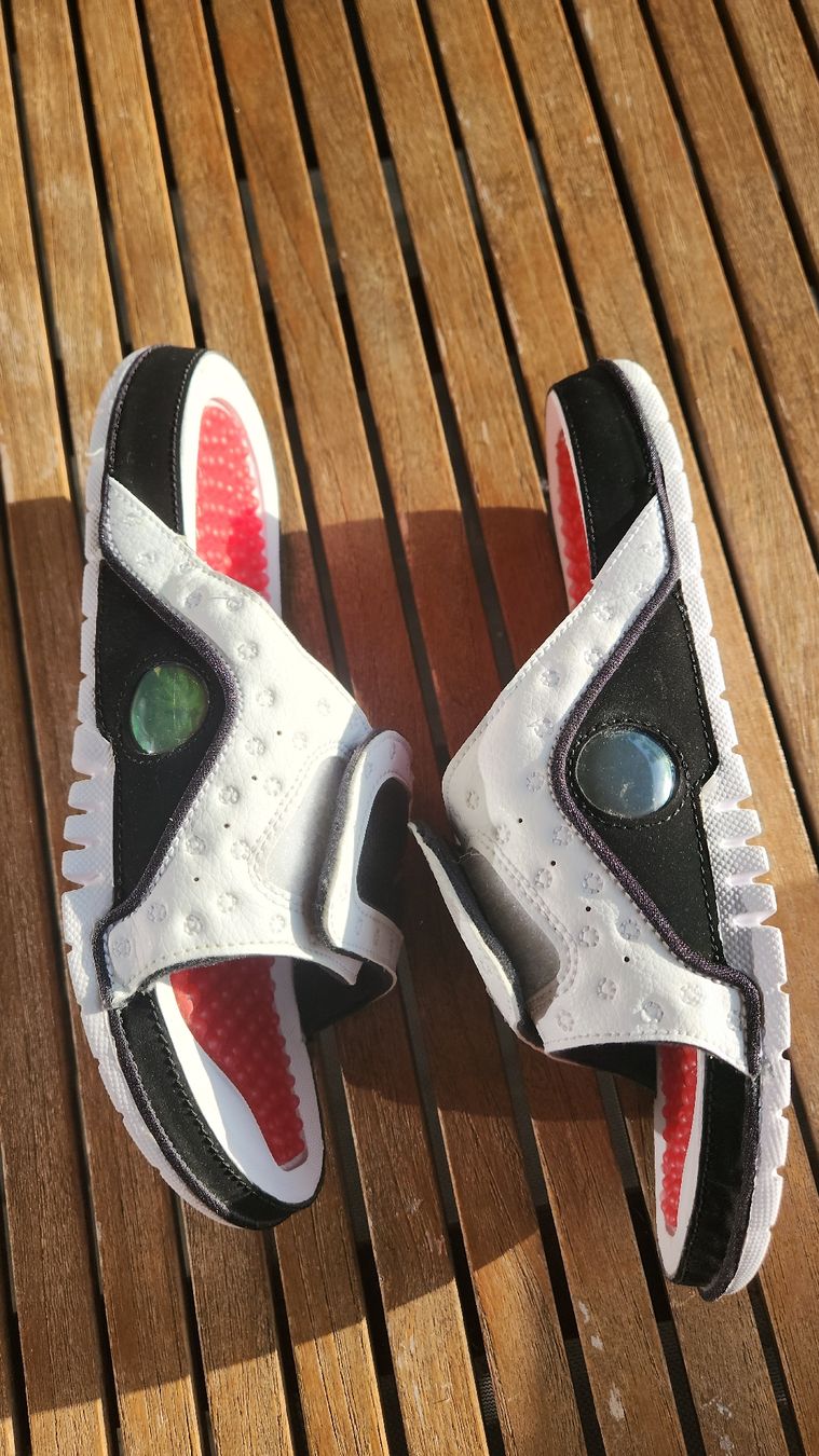 Jordan Scarpe da uomo: Jordan Retro 13 Hydro Neu Gr. 41 – Nuovo (secondo la descrizione) da Unterentfelden venduto da Master-Watch 2