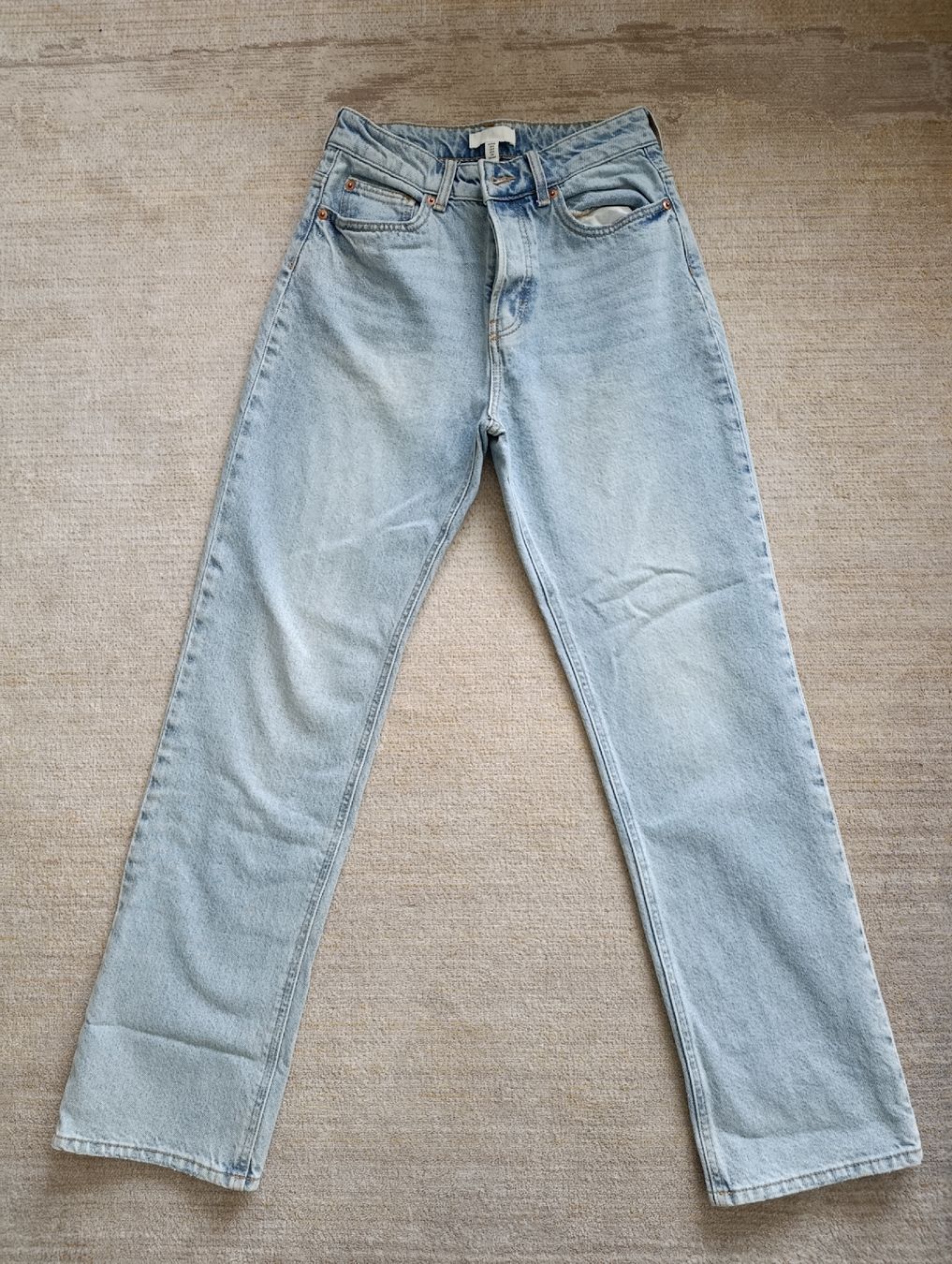 H&M Jeans: JEAN H&M COUPE DROITE 36 BLEU USE – Nuovo (secondo la descrizione) da Sierre venduto da shirley04