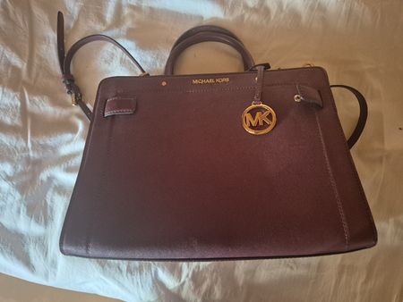 Sac à main Michael Kors violet 