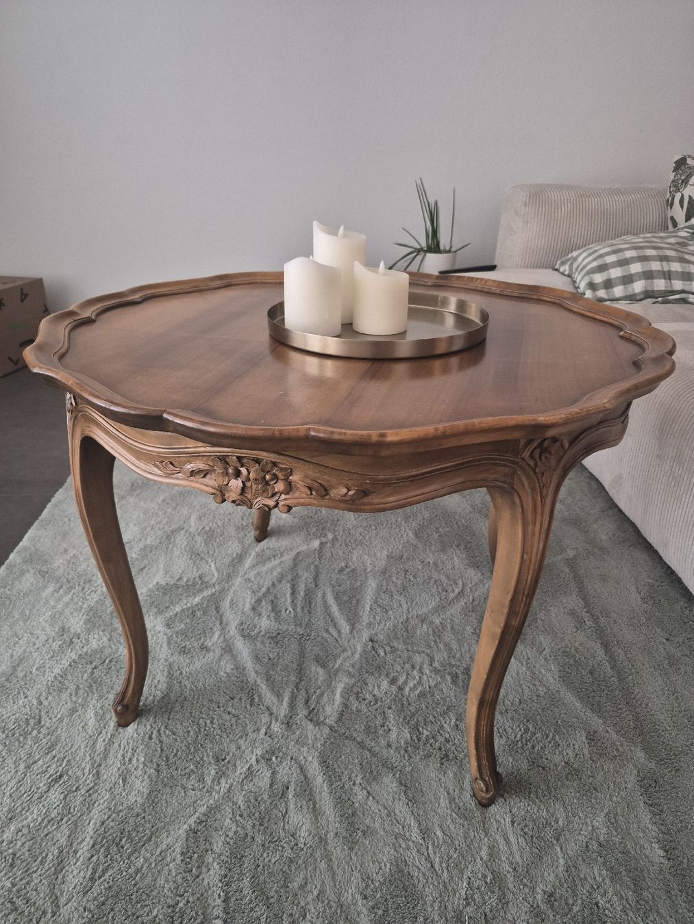 Tische: Antiker Couchtisch / Beistelltisch – Gebraucht aus Kiesen von leana.wa 1