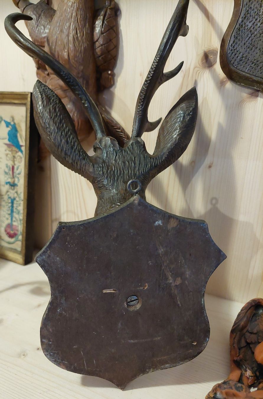 Statuette: Hirschkopf Wanddekoration Jagdtrophäe Antik – Usato da Siblingen venduto da rantiques 4