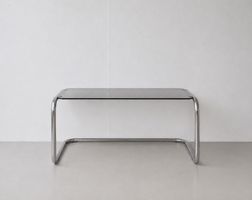 Design-Klassiker aus Glas & Chrom – Minimalistisch & Zeitlos