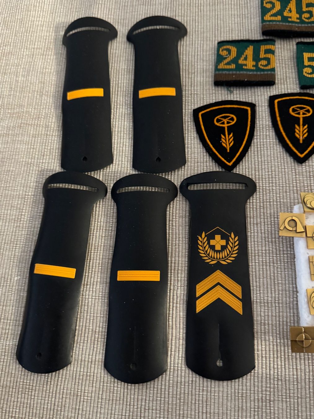 Schweizer Armee Plaketten & Abzeichen: Vintage Abzeichen/Pins, Schweizer Armee – Gebraucht aus Kaiseraugst von Drasa 1
