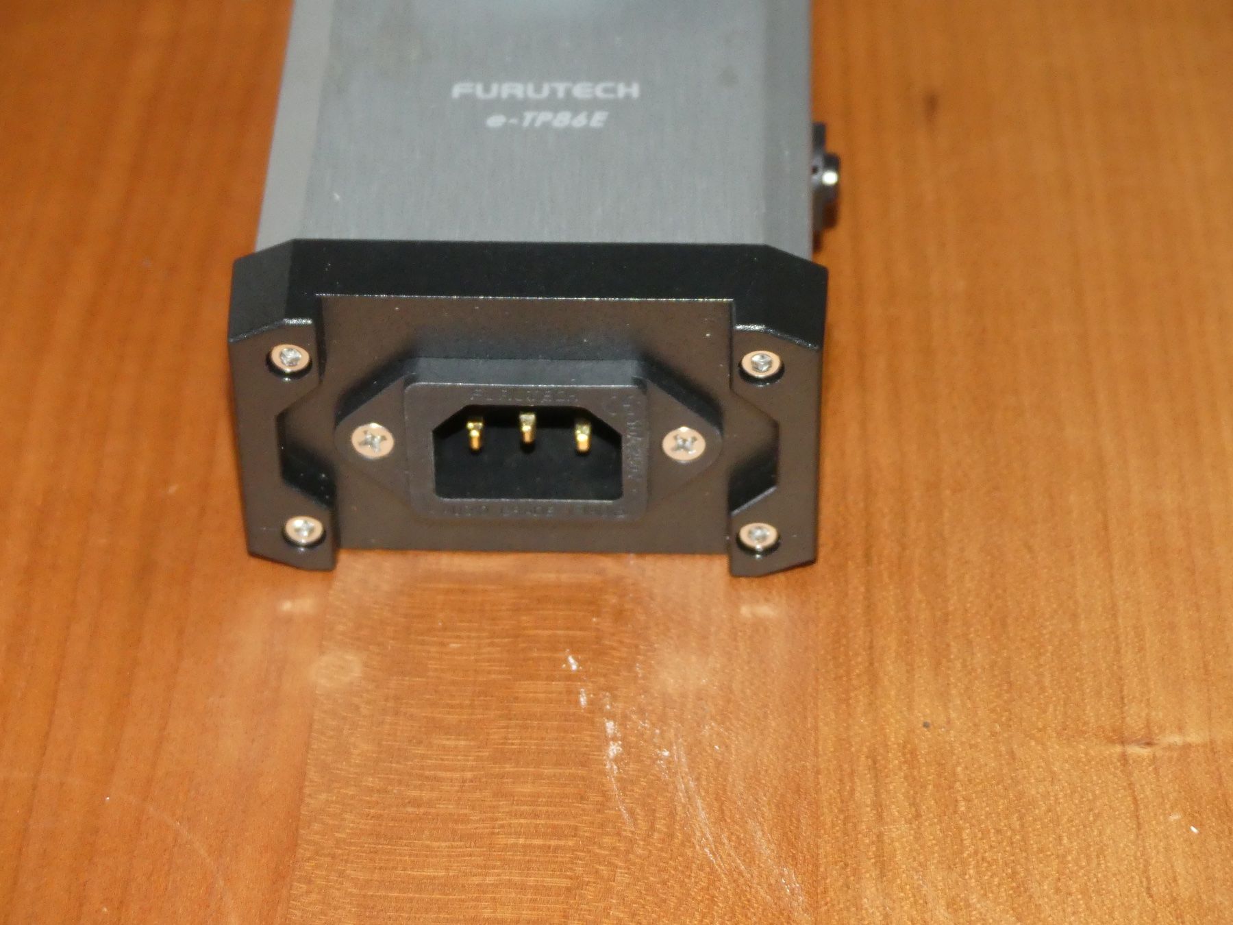 Furutech Kabel: FURUTECH e-TP86E NETZLEISTE - TOPP! – Neu und originalverpackt aus Fahrwangen von Swirl2 6