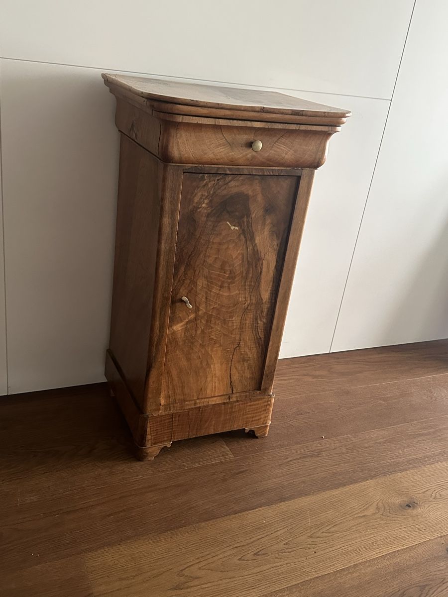 Tables de nuit: Nachttisch Wurzelholz – D'occasion à Aarau par Merchant_Center 4