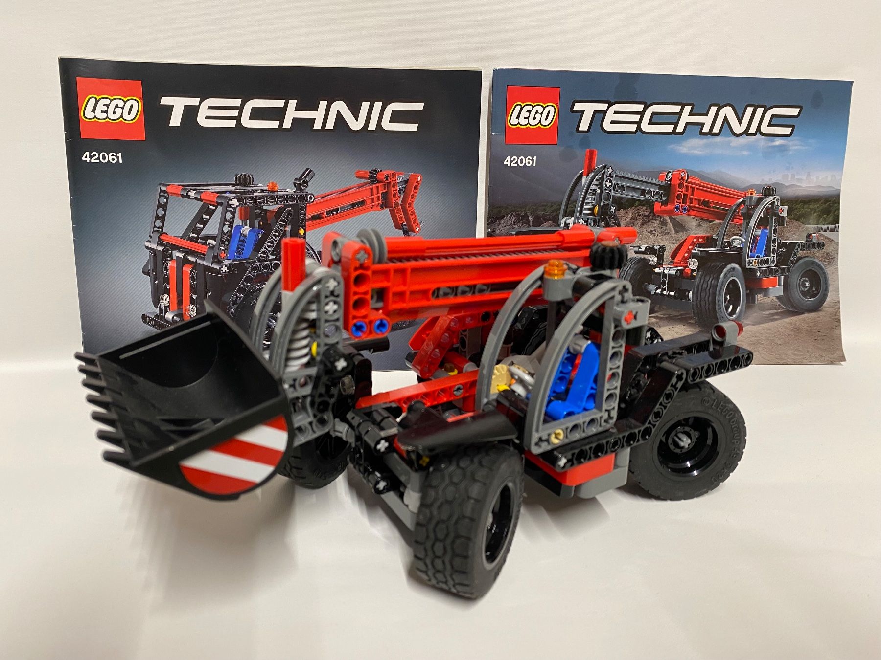Spielzeuge: Lego Technic 42061, Teleskoplader inkl. 2 Anleitungen – Gebraucht aus Benken SG von Sommerbasilikum