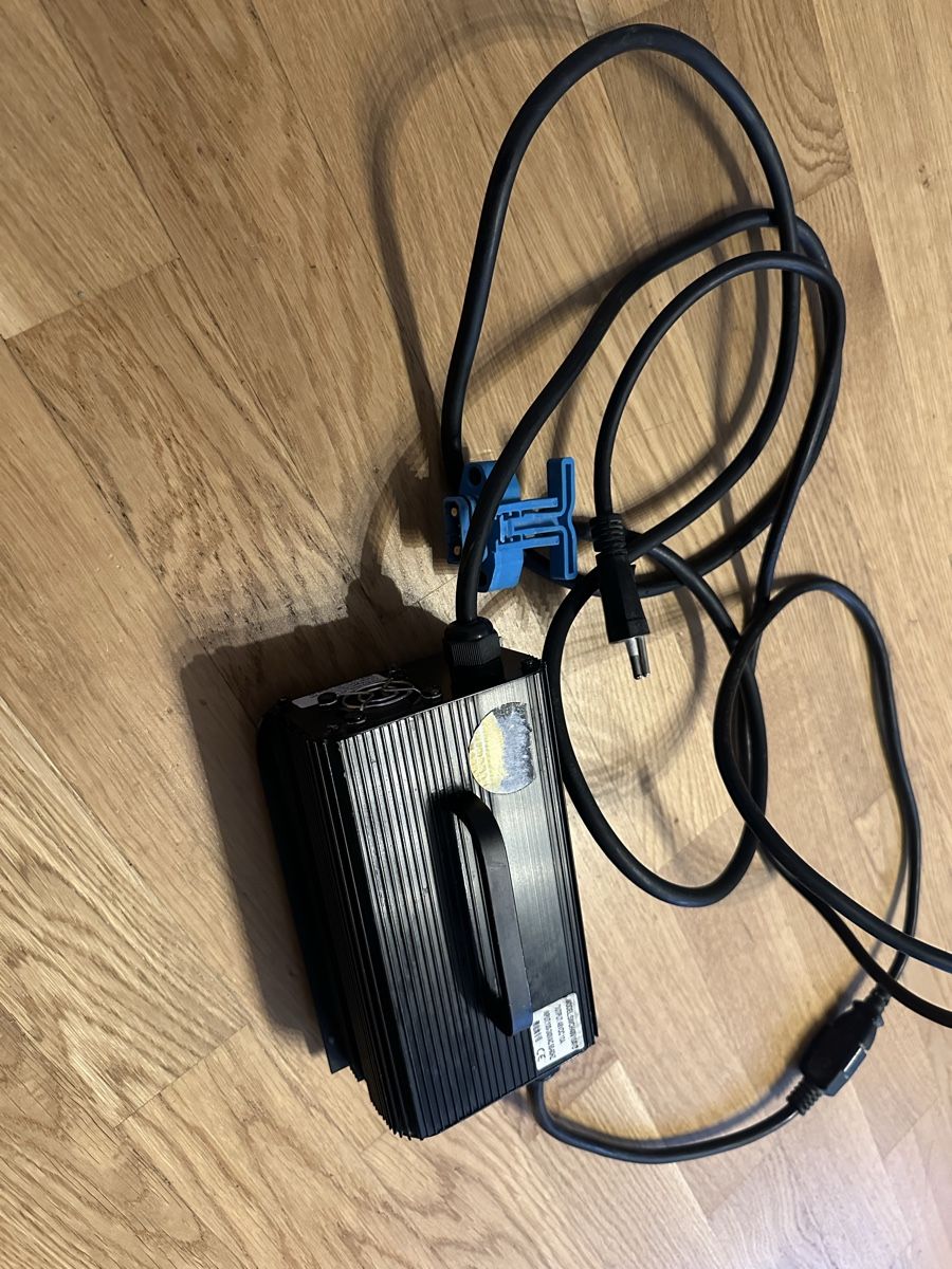 Ladegeräte: 48V Battery Charger - Model SWCH48V10A-B - Tested – Gebraucht aus Pratteln von Besliu.Claudiu 5