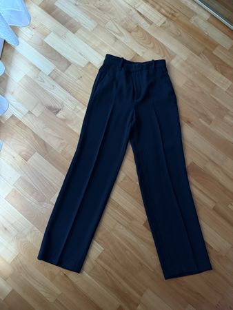 Schwarze Zara Stoffhose, Grösse XS, neuwertig!
