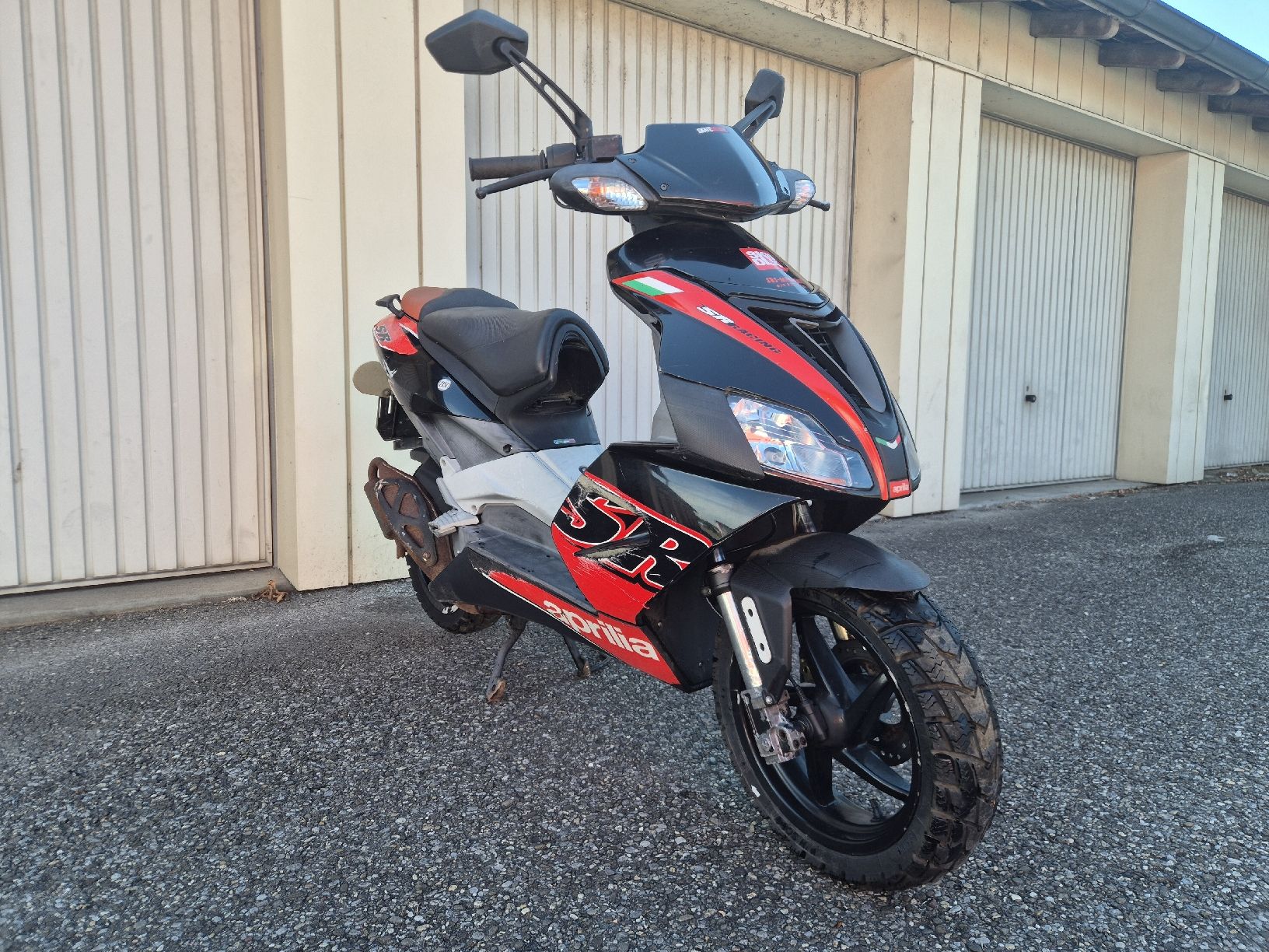 Aprilia Scooters: Aprilia SR50 – Defekt aus Grenchen von Supermotto 2