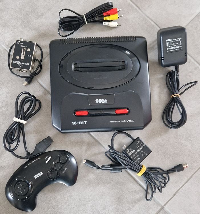 Sega Mega Drive 2 mit allen Kabeln und Controller (Gebraucht) in ...