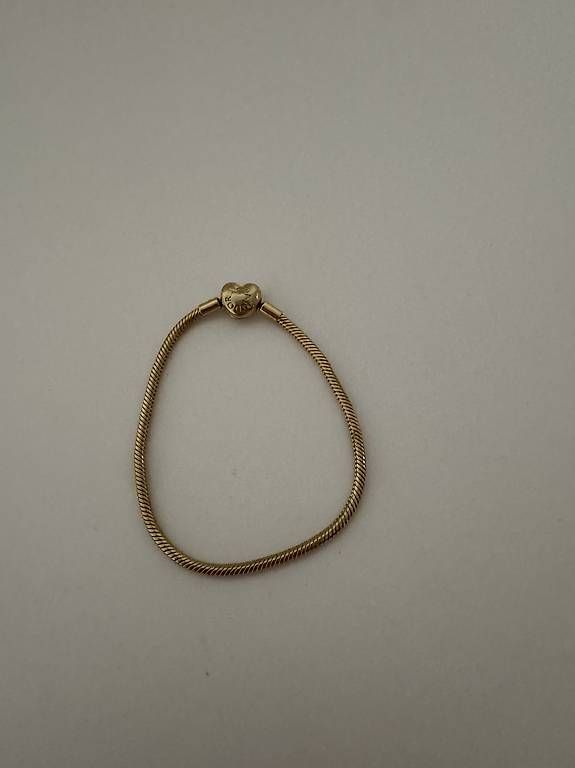 Bracciali & Braccialetti: Pandora Armband Gold – Usato da Menznau venduto da liisaa.kr